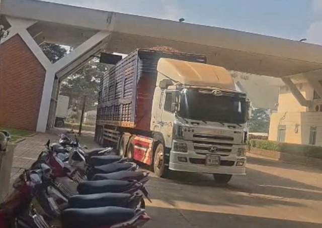 Tây Ninh: Phó Thủ tướng chỉ đạo khẩn tháo gỡ khó khăn thông quan nông sản